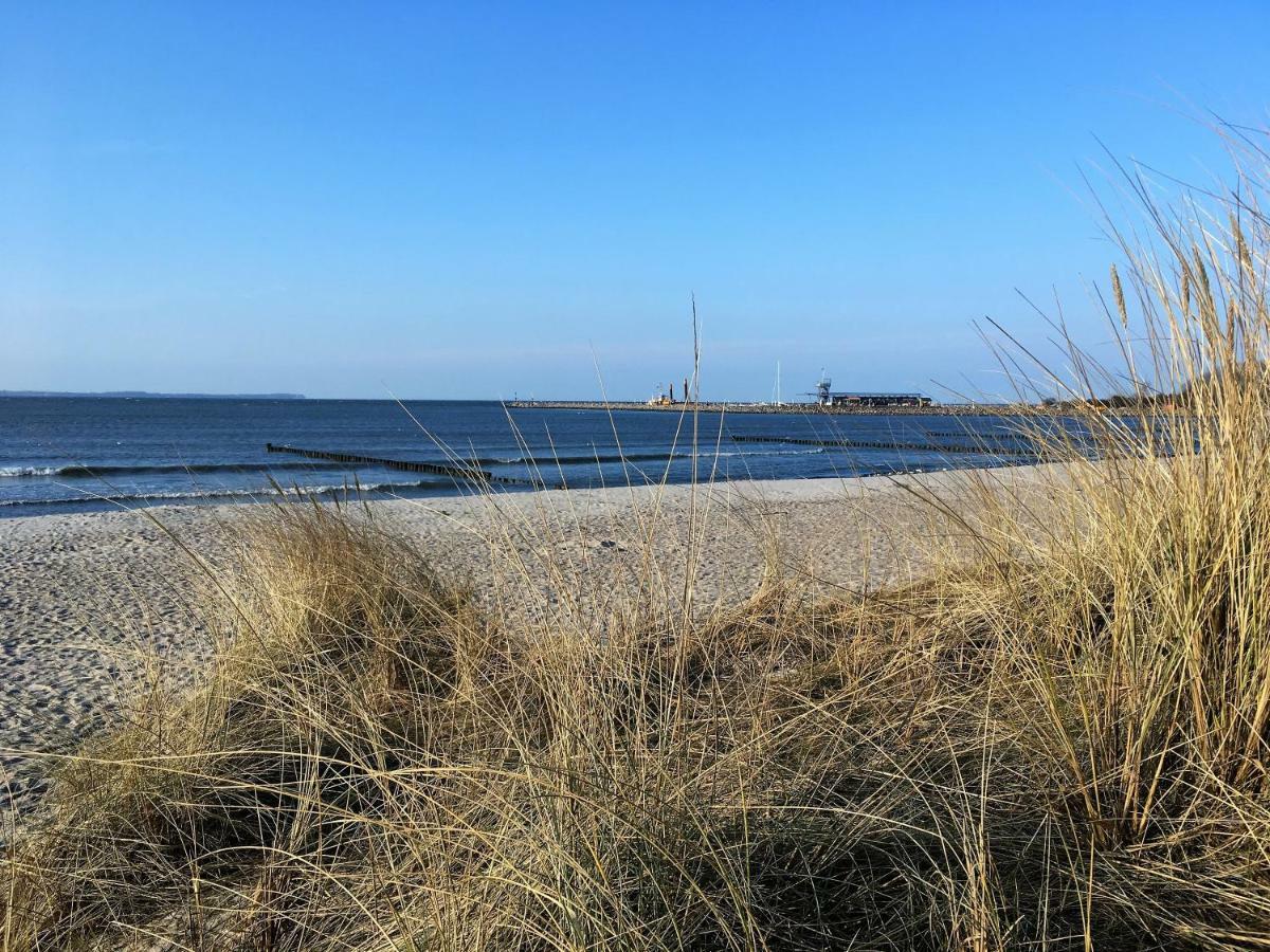 Villa Boeck Am Strand Fewo 8 Глове Экстерьер фото